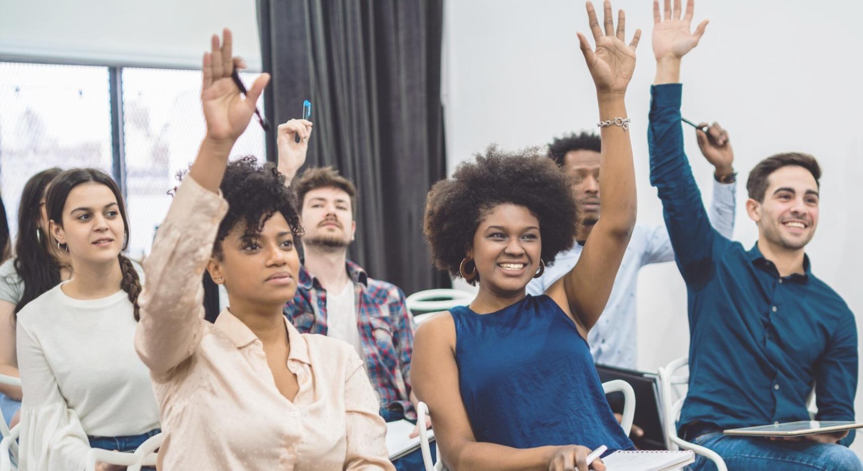 Proses analisis fundamental dan teknikal pada market intraday